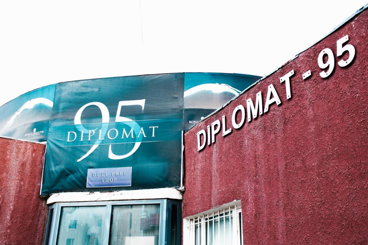 Diplomat Noble Hotel Ulaanbaatar Bagian luar foto